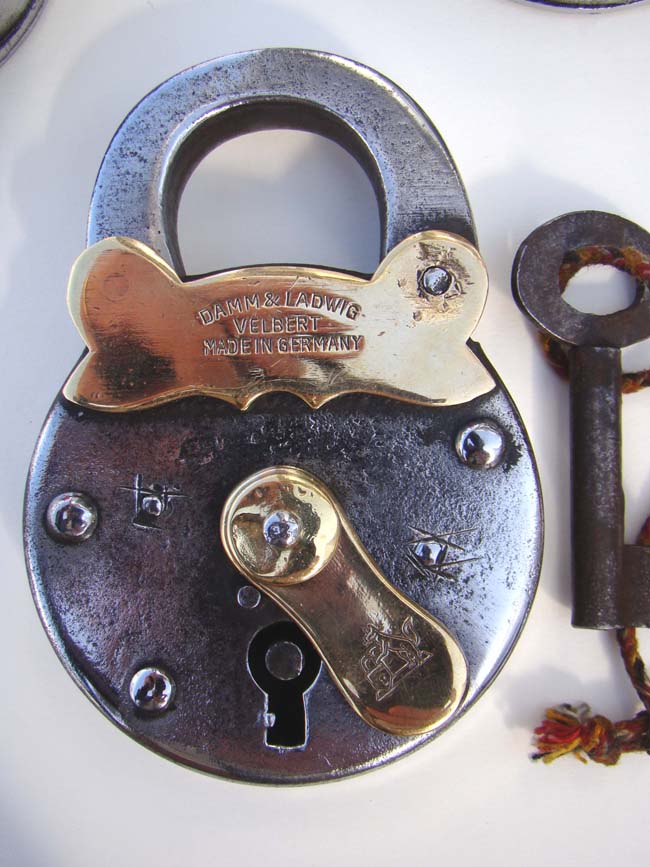 A group of five large Antique Brass and Steel Padlocks circca 1800-1880 — image 4